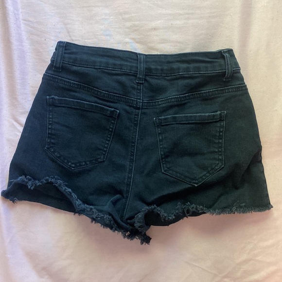 Black zumiez shorts - Picture 2 of 3
